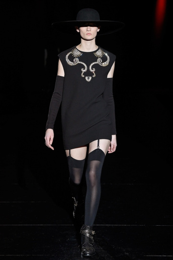 Fotoservizio/FW 2017-2018/WOMEN/FAUSTO PUGLISI/DP2/4