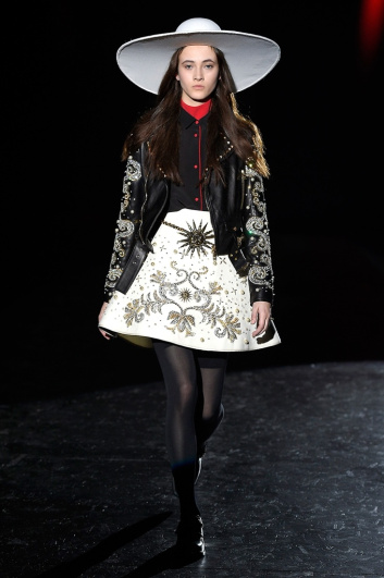 Fotoservizio/FW 2017-2018/WOMEN/FAUSTO PUGLISI/DP2/3
