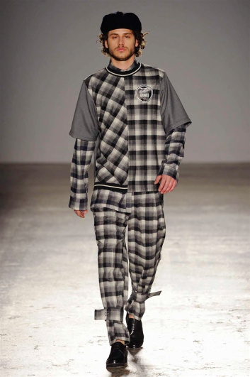 Fotoservizio/FW 2017-2018/WOMEN/GRINKO/DP2/12
