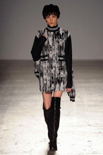 Fotoservizio/FW 2017-2018/WOMEN/GRINKO/DP2/7