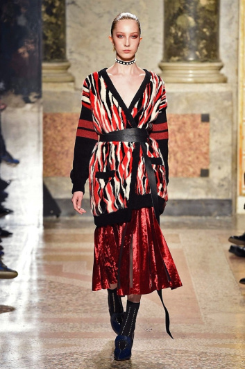 Fotoservizio/FW 2017-2018/WOMEN/ANGELO MARANI/DP2/1