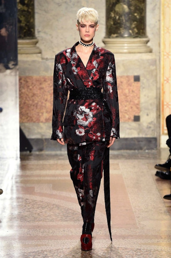 Fotoservizio/FW 2017-2018/WOMEN/ANGELO MARANI/DP2/3