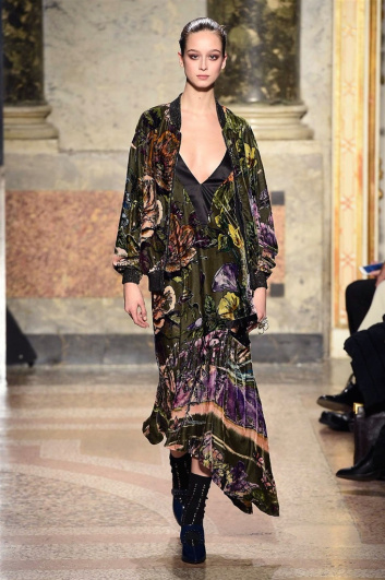 Fotoservizio/FW 2017-2018/WOMEN/ANGELO MARANI/DP2/6