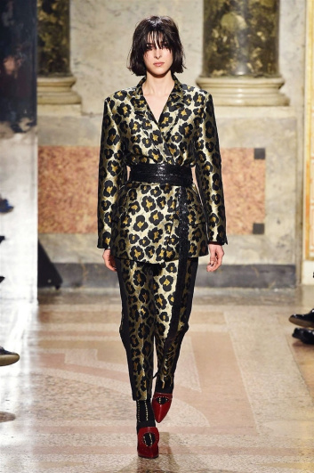 Fotoservizio/FW 2017-2018/WOMEN/ANGELO MARANI/DP2/12