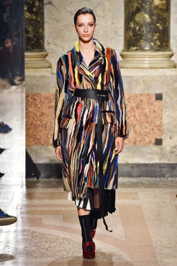 Fotoservizio/FW 2017-2018/WOMEN/ANGELO MARANI/DP2/15