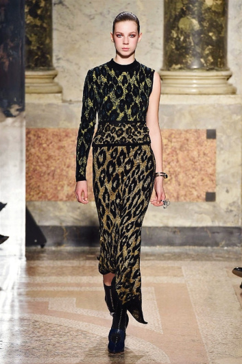 Fotoservizio/FW 2017-2018/WOMEN/ANGELO MARANI/DP2/21
