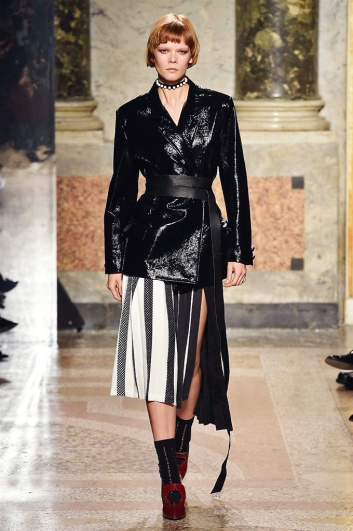 Fotoservizio/FW 2017-2018/WOMEN/ANGELO MARANI/DP2/28