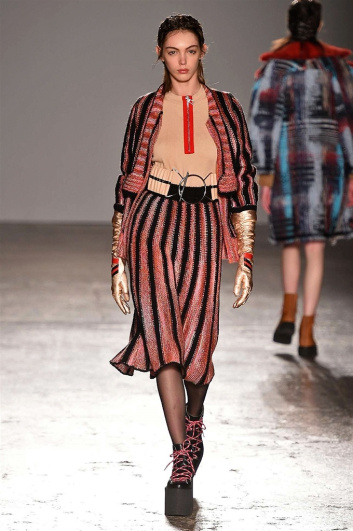 Fotoservizio/FW 2017-2018/WOMEN/CRISTIANO BURANI/DP2/3