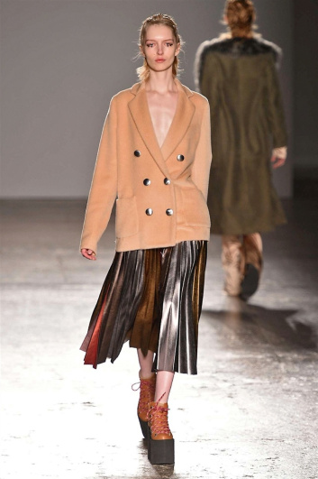 Fotoservizio/FW 2017-2018/WOMEN/CRISTIANO BURANI/DP2/13