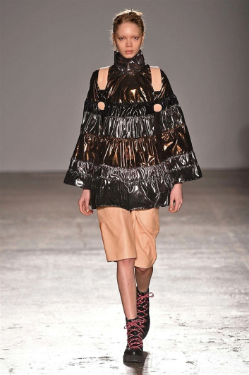 Fotoservizio/FW 2017-2018/WOMEN/CRISTIANO BURANI/DP2/2