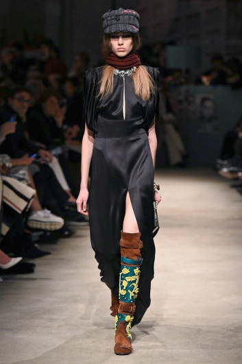 Fotoservizio/FW 2017-2018/WOMEN/PRADA/DP2/6