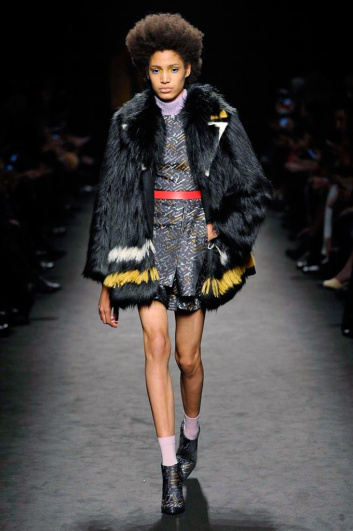 Fotoservizio/FW 2017-2018/WOMEN/BYBLOS/DP2/3