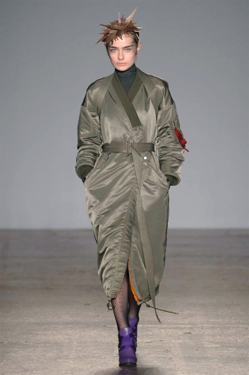 Fotoservizio/FW 2017-2018/WOMEN/ATSUSHI NAKASHIMA/DP2/1