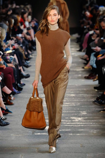 Fotoservizio/FW 2017-2018/WOMEN/MAX MARA/DP2/4