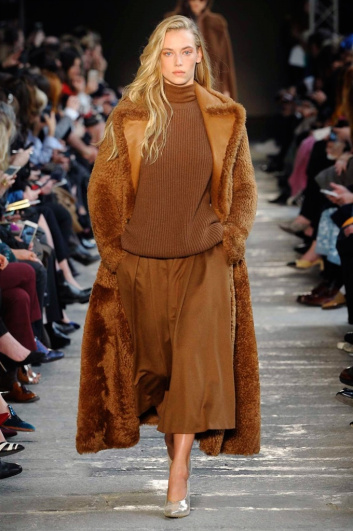 Fotoservizio/FW 2017-2018/WOMEN/MAX MARA/DP2/5
