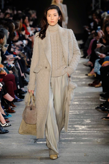 Fotoservizio/FW 2017-2018/WOMEN/MAX MARA/DP2/2