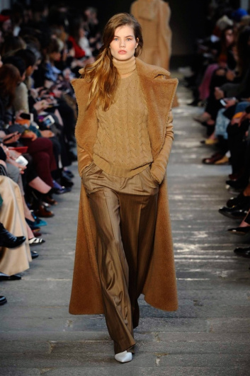Fotoservizio/FW 2017-2018/WOMEN/MAX MARA/DP2/8