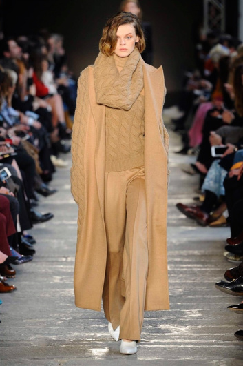 Fotoservizio/FW 2017-2018/WOMEN/MAX MARA/DP2/9