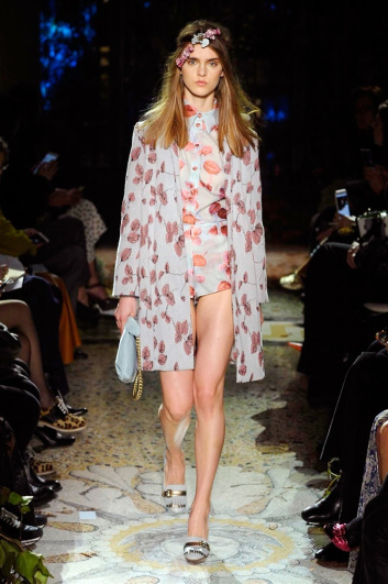 Fotoservizio/FW 2017-2018/WOMEN/LUISA BECCARIA/DP2/4