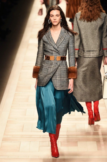 Fotoservizio/FW 2017-2018/WOMEN/FENDI/DP2/1