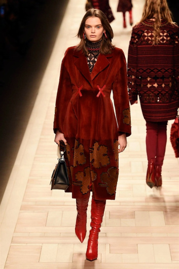 Fotoservizio/FW 2017-2018/WOMEN/FENDI/DP2/0