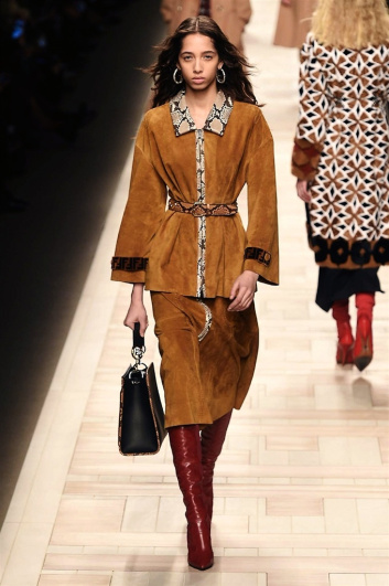 Fotoservizio/FW 2017-2018/WOMEN/FENDI/DP2/0