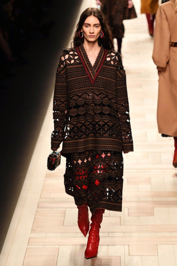 Fotoservizio/FW 2017-2018/WOMEN/FENDI/DP2/2