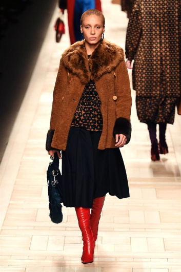 Fotoservizio/FW 2017-2018/WOMEN/FENDI/DP2/4