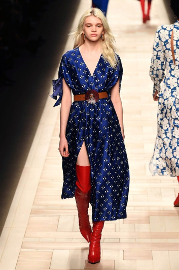 Fotoservizio/FW 2017-2018/WOMEN/FENDI/DP2/4