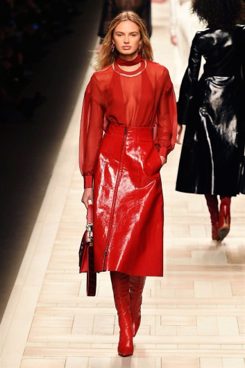 Fotoservizio/FW 2017-2018/WOMEN/FENDI/DP2/3