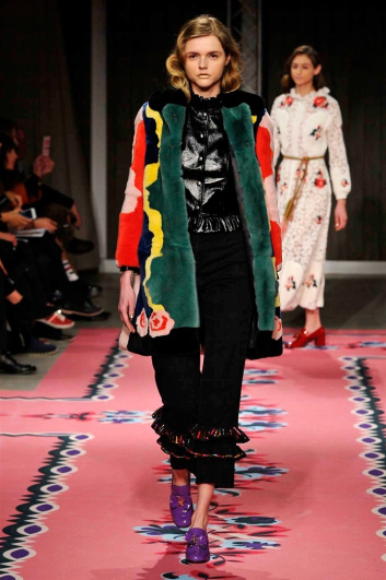 Fotoservizio/FW 2017-2018/WOMEN/VIVETTA/DP2/3