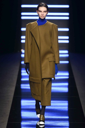 Fotoservizio/FW 2017-2018/WOMEN/ANTEPRIMA/DP2/2