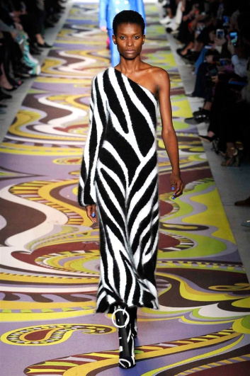 Fotoservizio/FW 2017-2018/WOMEN/EMILIO PUCCI/DP2/2