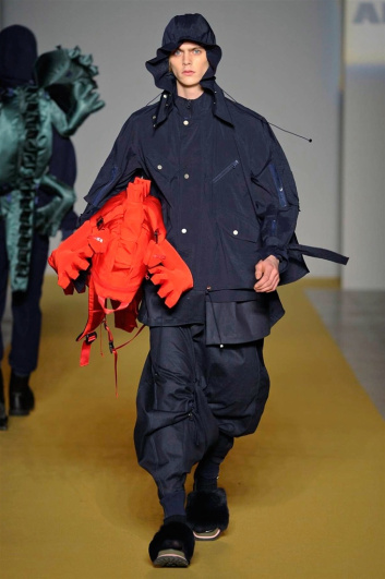 Fotoservizio/FW 2017-2018/WOMEN/ANGEL CHEN/DP2/0