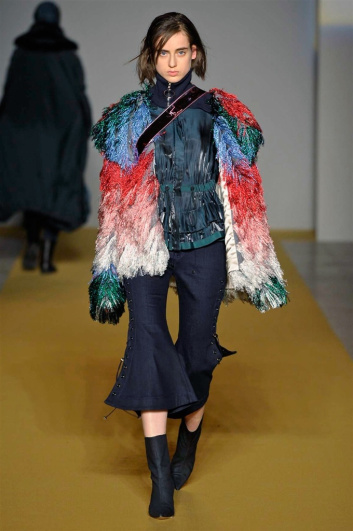 Fotoservizio/FW 2017-2018/WOMEN/ANGEL CHEN/DP2/9