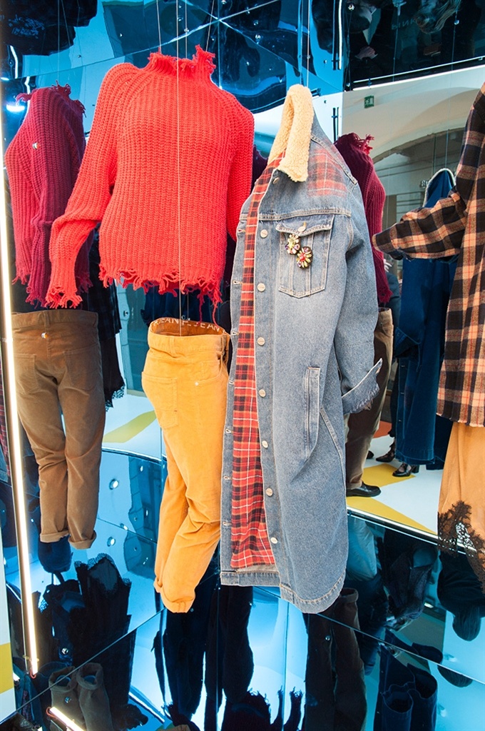 Fotoservizio/FW 2017-2018/WOMEN/PINKO/DP2/6
