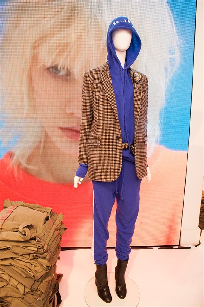 Fotoservizio/FW 2017-2018/WOMEN/PINKO/DP2/28