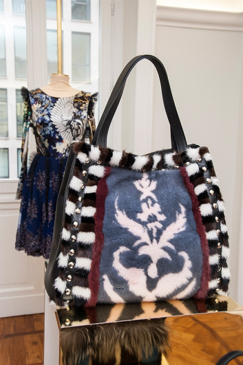 Fotoservizio/FW 2017-2018/WOMEN/VLADIMIRO GIOIA/DP2/51