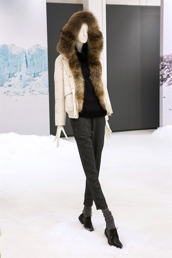 Fotoservizio/FW 2017-2018/WOMEN/WOOLRICH JOHN RICH & BROS/DP2/20