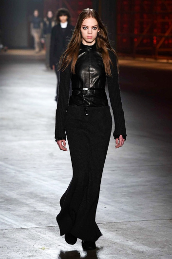 Fotoservizio/FW 2017-2018/WOMEN/DIESEL BLACK GOLD/DP2/2