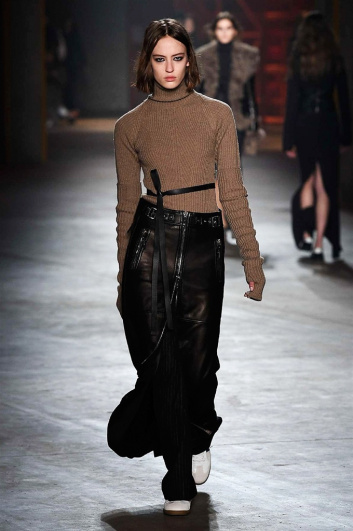 Fotoservizio/FW 2017-2018/WOMEN/DIESEL BLACK GOLD/DP2/3