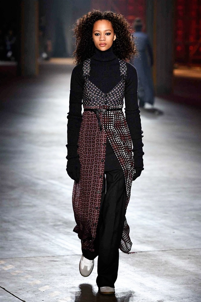 Fotoservizio/FW 2017-2018/WOMEN/DIESEL BLACK GOLD/DP2/0