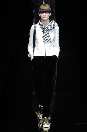 Fotoservizio/FW 2017-2018/WOMEN/EMPORIO ARMANI/DP2/2