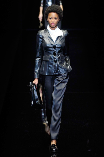Fotoservizio/FW 2017-2018/WOMEN/EMPORIO ARMANI/DP2/4
