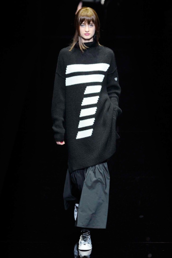 Fotoservizio/FW 2017-2018/WOMEN/EMPORIO ARMANI/DP2/6