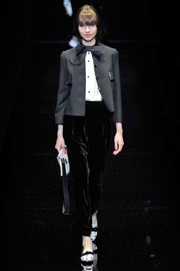 Fotoservizio/FW 2017-2018/WOMEN/EMPORIO ARMANI/DP2/1