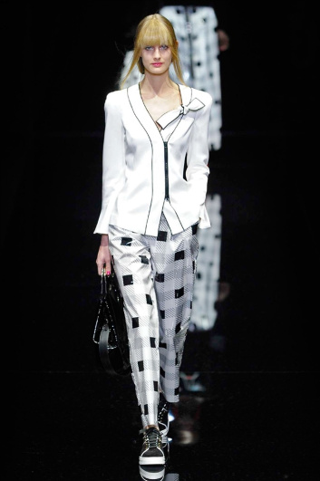 Fotoservizio/FW 2017-2018/WOMEN/EMPORIO ARMANI/DP2/5
