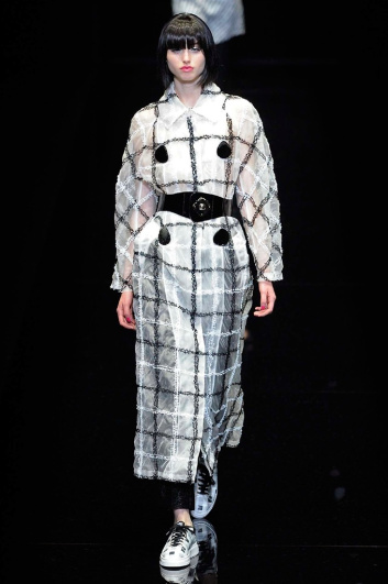 Fotoservizio/FW 2017-2018/WOMEN/EMPORIO ARMANI/DP2/3