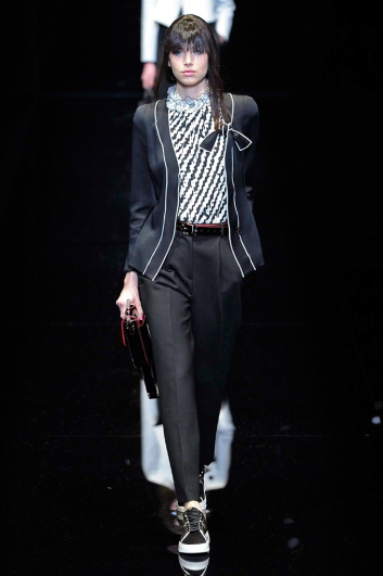 Fotoservizio/FW 2017-2018/WOMEN/EMPORIO ARMANI/DP2/0