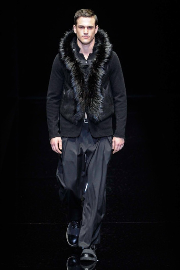 Fotoservizio/FW 2017-2018/WOMEN/EMPORIO ARMANI/DP2/12